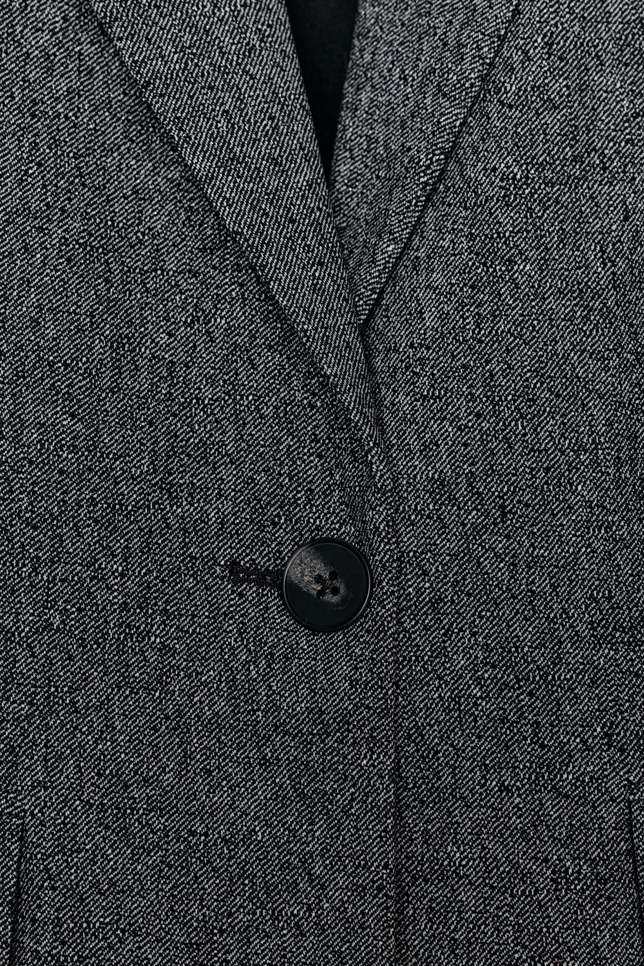 STRAIGHT BLAZER WITH SHOULDER PADS